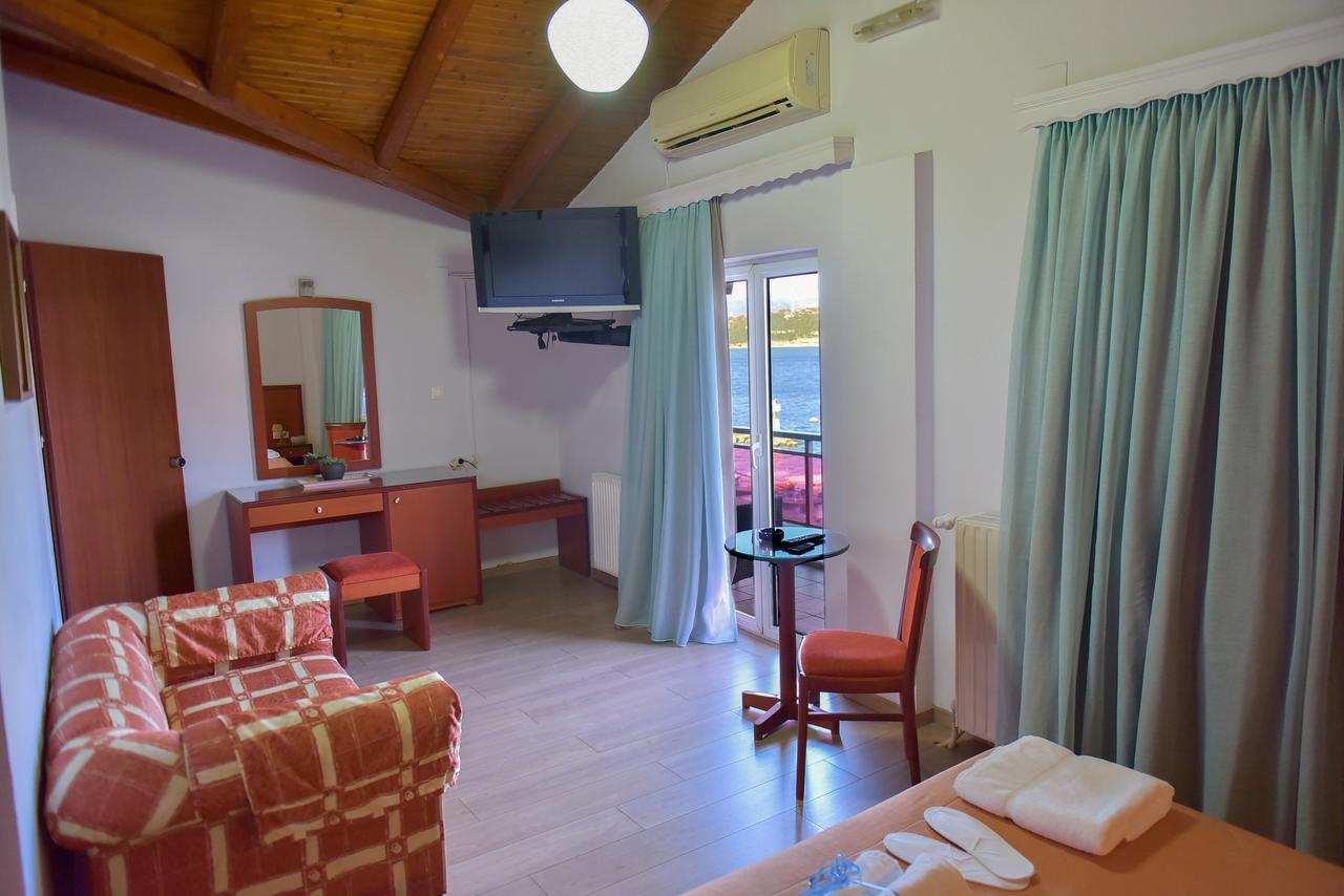 Oscar Hotel Amfilochia Ngoại thất bức ảnh